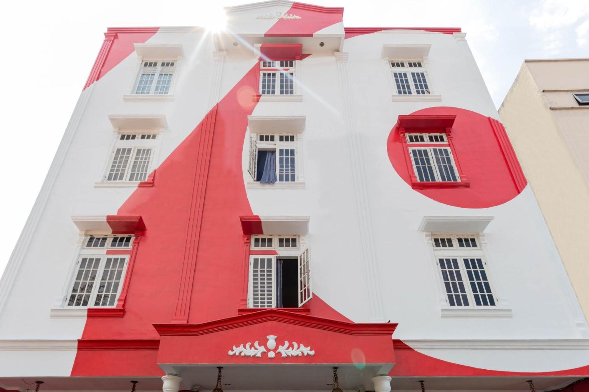 Oyo 1111 Pasar Baru Inn Giacarta Esterno foto