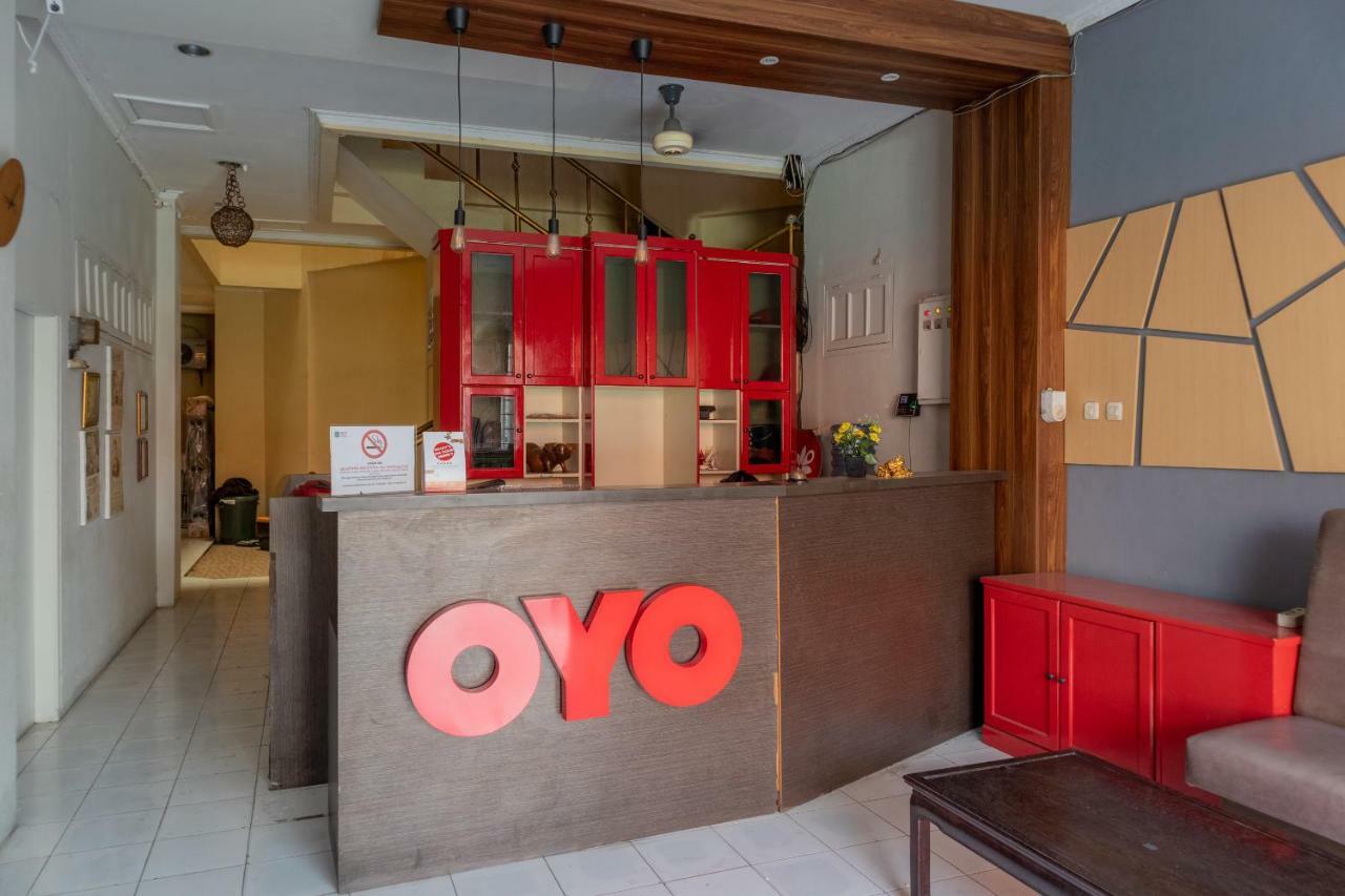 Oyo 1111 Pasar Baru Inn Giacarta Esterno foto